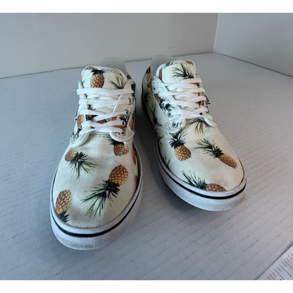 Vans Women's 8 Authentic Low-Top Sneakers – Pineapple Print‎ – White Canvas